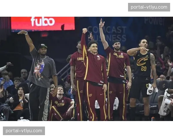 活塞领跑东部但核心伤情频发 康宁汉姆背部痉挛退出比赛